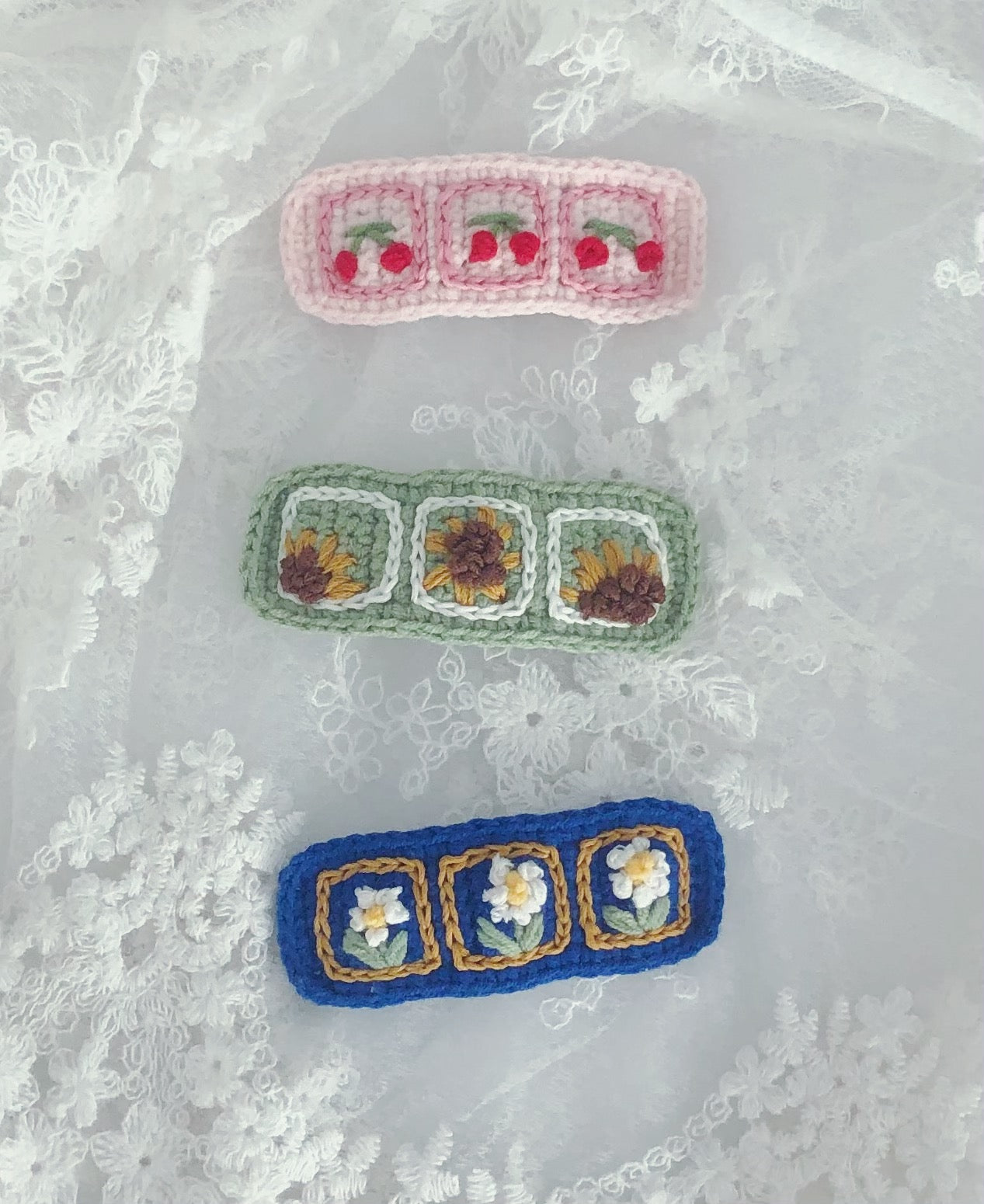 Crochet/Handmade Hair Clips/Hairpin/Fringe Pin/Bang Pin - Vintage Squares