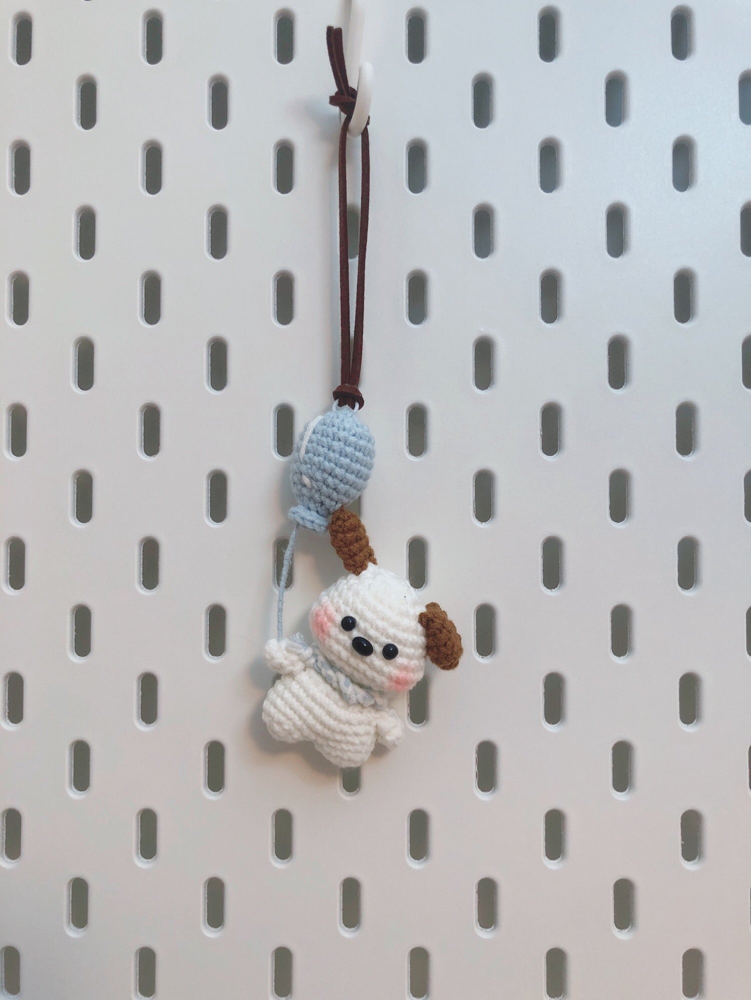 Crochet Car Rearview Mirror Accessory/Charm/Decoration/Pendant - Puppy with Balloon