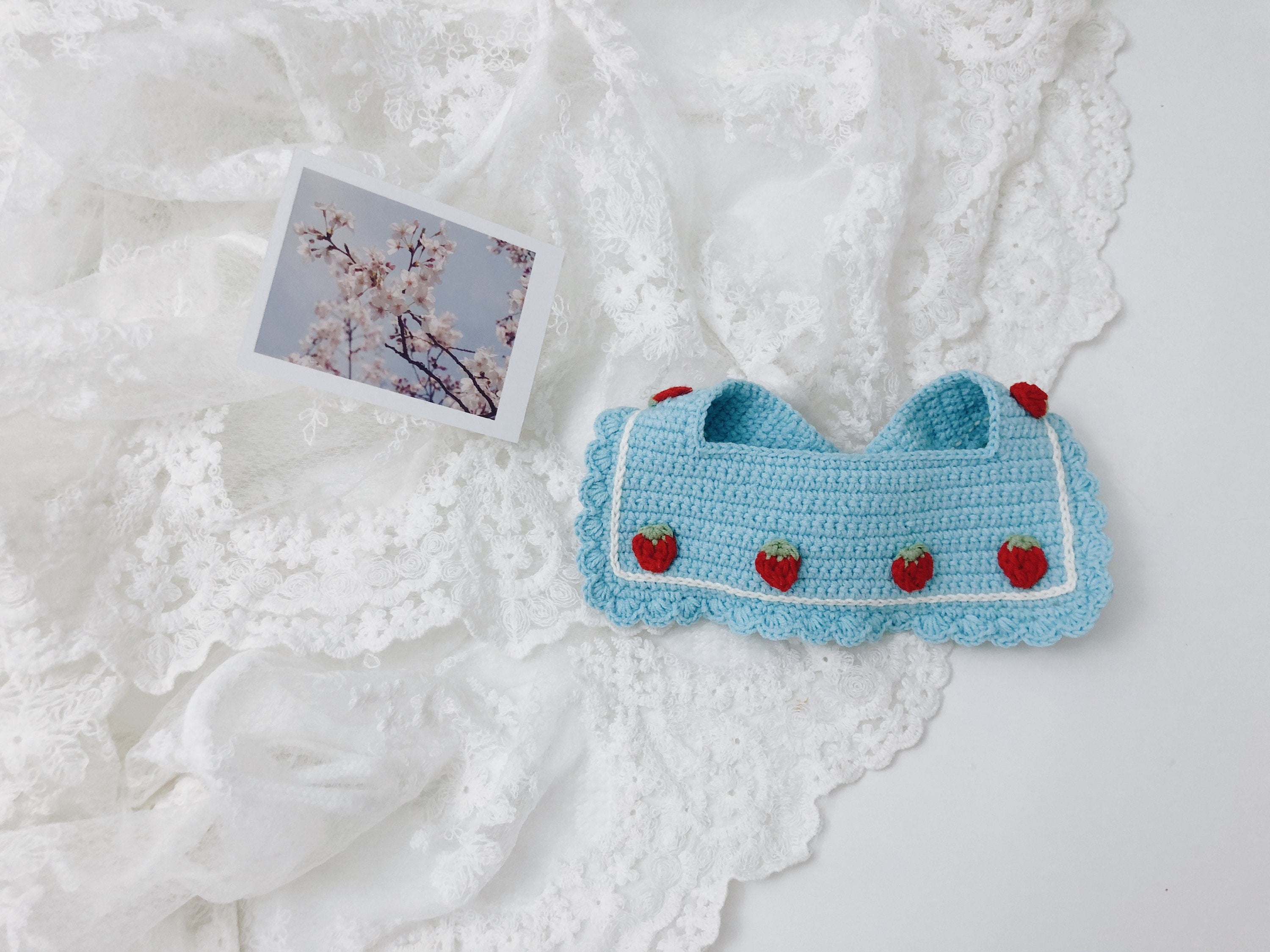 crochet pet collar - mini strawberries - 100% handmade