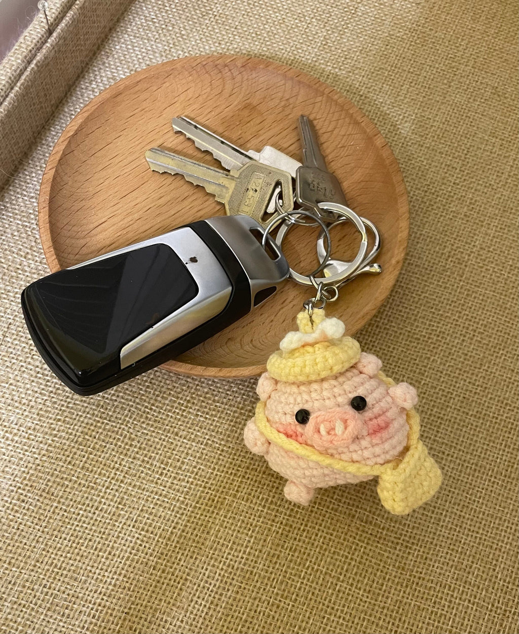 Crochet/Handmade/Knitted Keychain - Piggie with schoolbag -mKeychain-Cute Bag Accessories/Ornaments/Key Ring