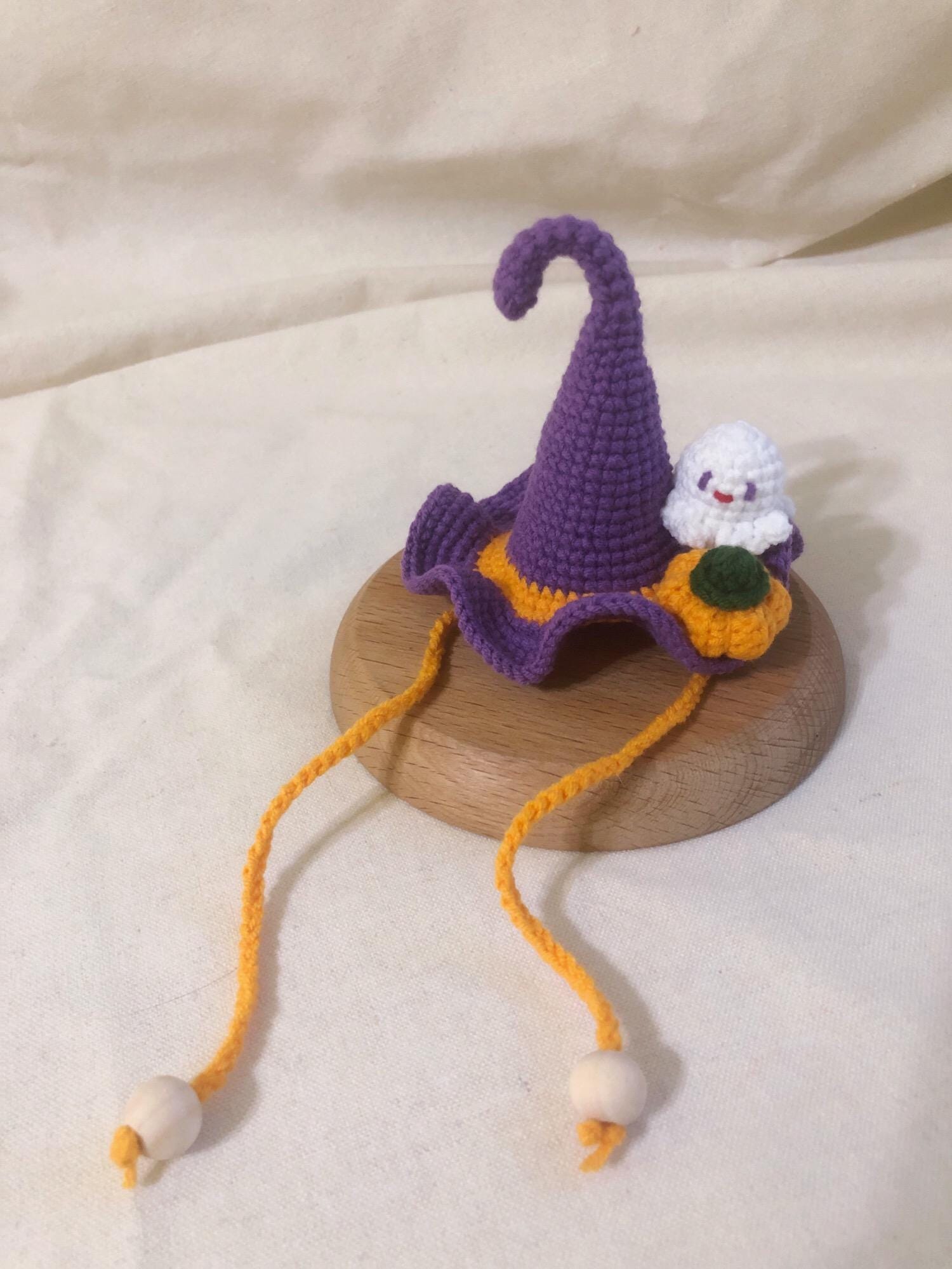 Crocheted pet hat - Witch Hat with a little ghost and pumpkin - 100% handmade