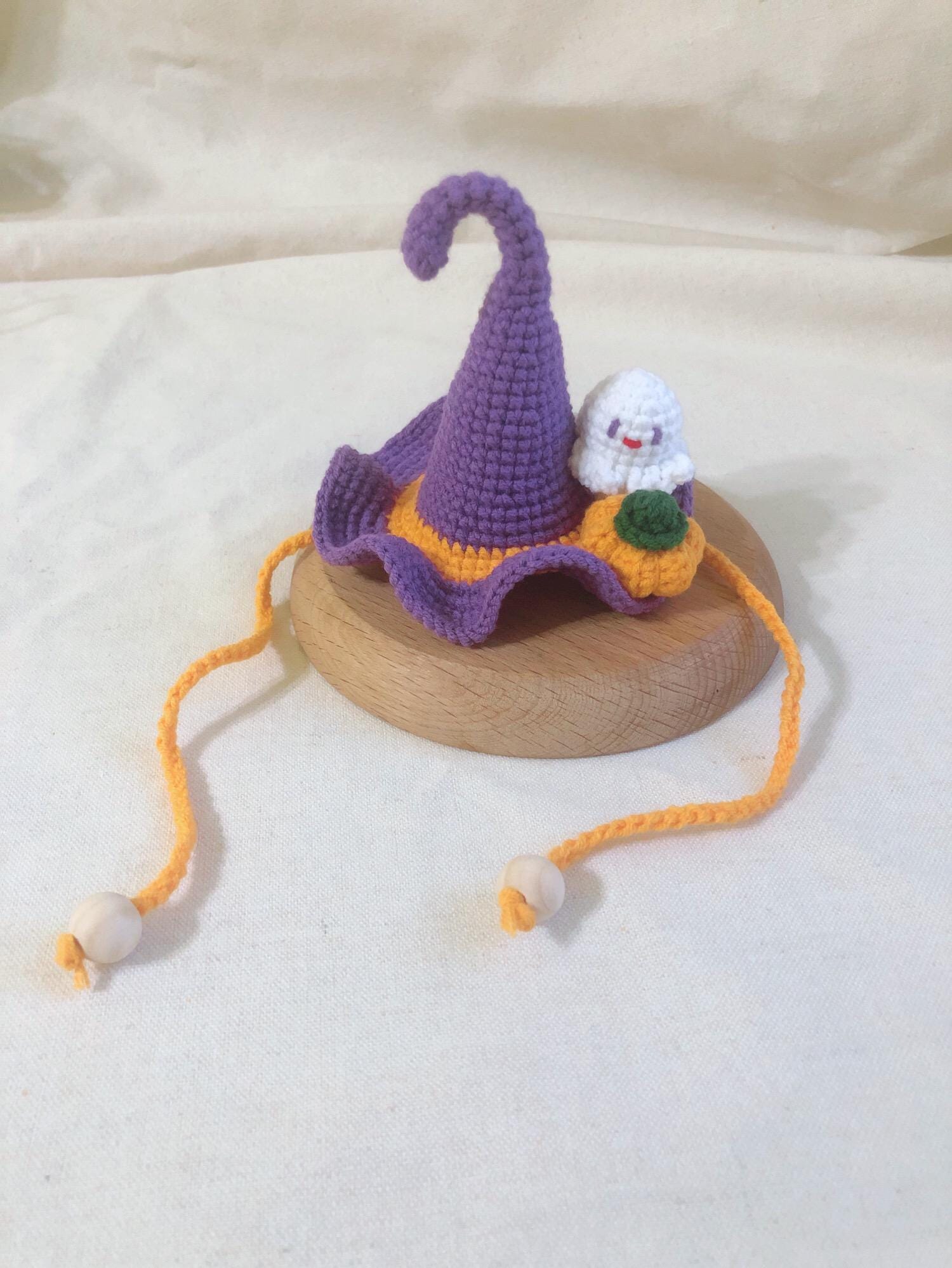 Crocheted pet hat - Witch Hat with a little ghost and pumpkin - 100% handmade