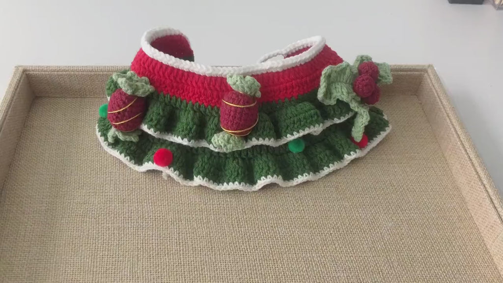 Crochet Pet Bib/Collar/Neckwear - Christmas Candies and Berries - 100% handmade